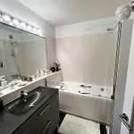 Apartament 85m2, Hypercentre, Balcon, Parking, Clim *